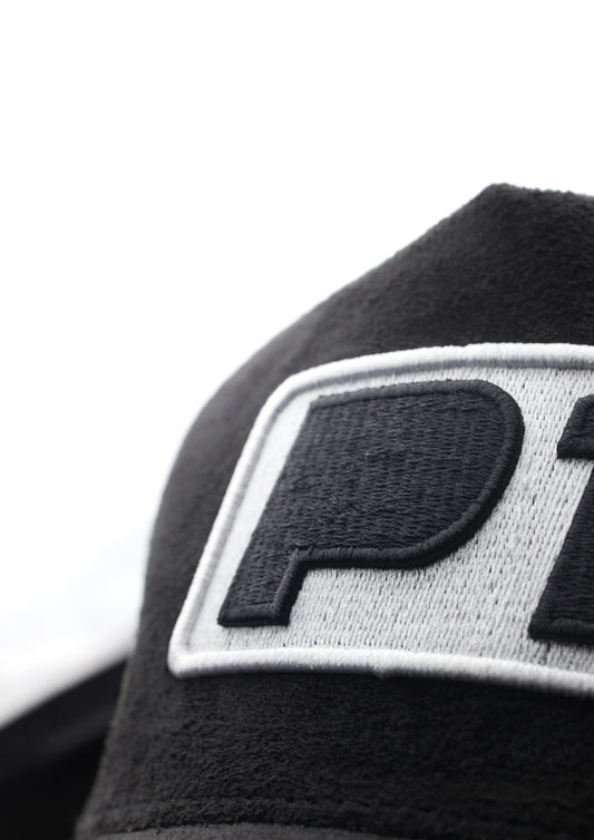 P1 Trucker – Black Edition